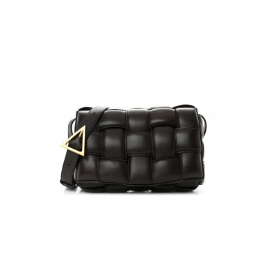 BOTTEGA VENETA NAPPA MAXI INTRECCIO PADDED CASSETTE CROSSBODY BAG FONDANT 