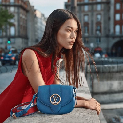 LOUIS VUITTON PONT 9 SOFT PM M58964