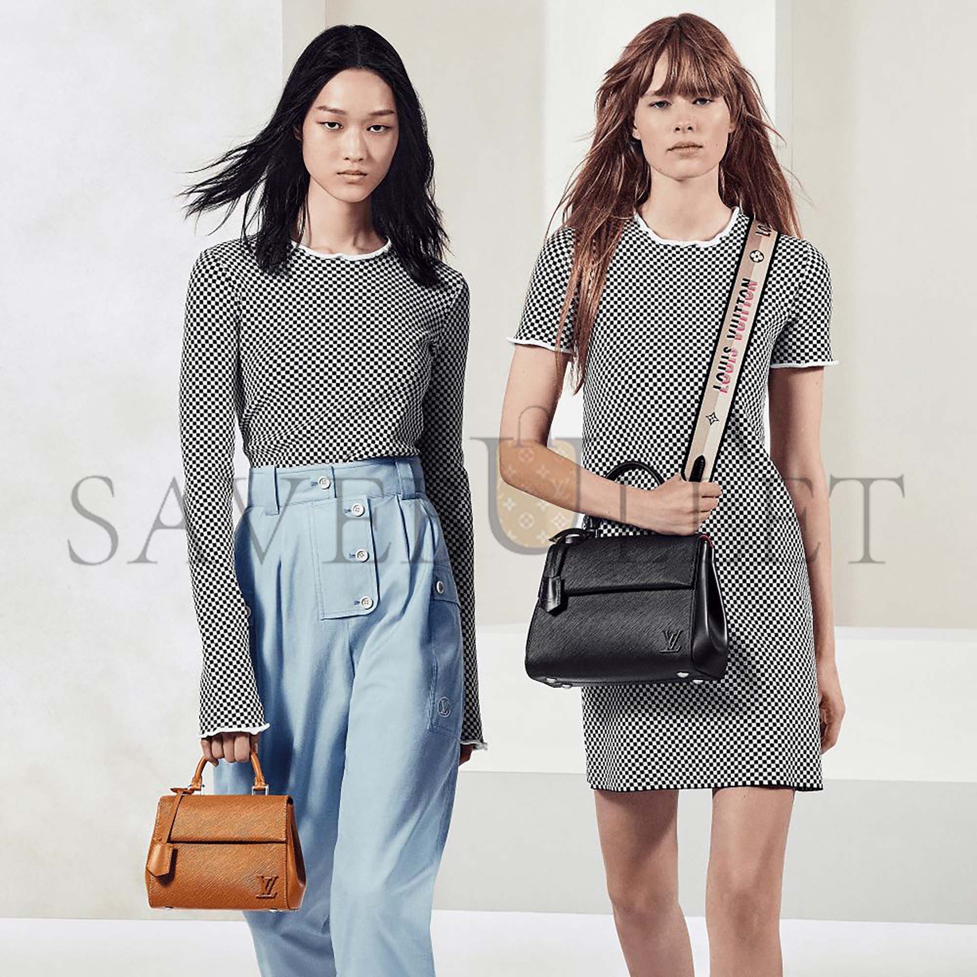 LOUIS VUITTON CLUNY MINI M58931 LOUIS VUITTON CLUNY MINI M58931