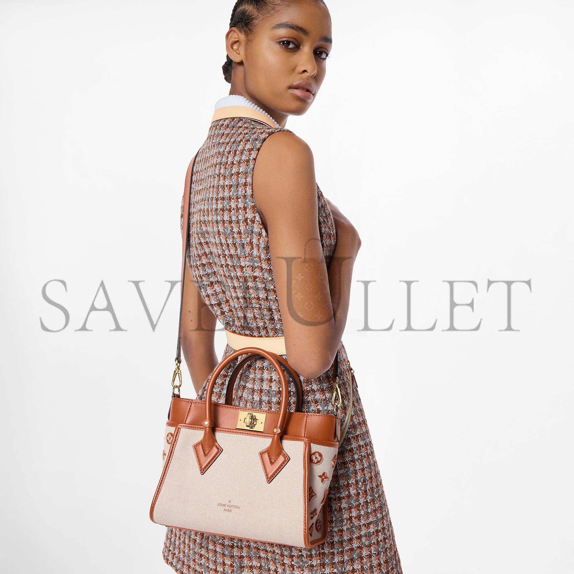 LOUIS VUITTON ON MY SIDE PM M59905 LOUIS VUITTON ON MY SIDE PM M59905