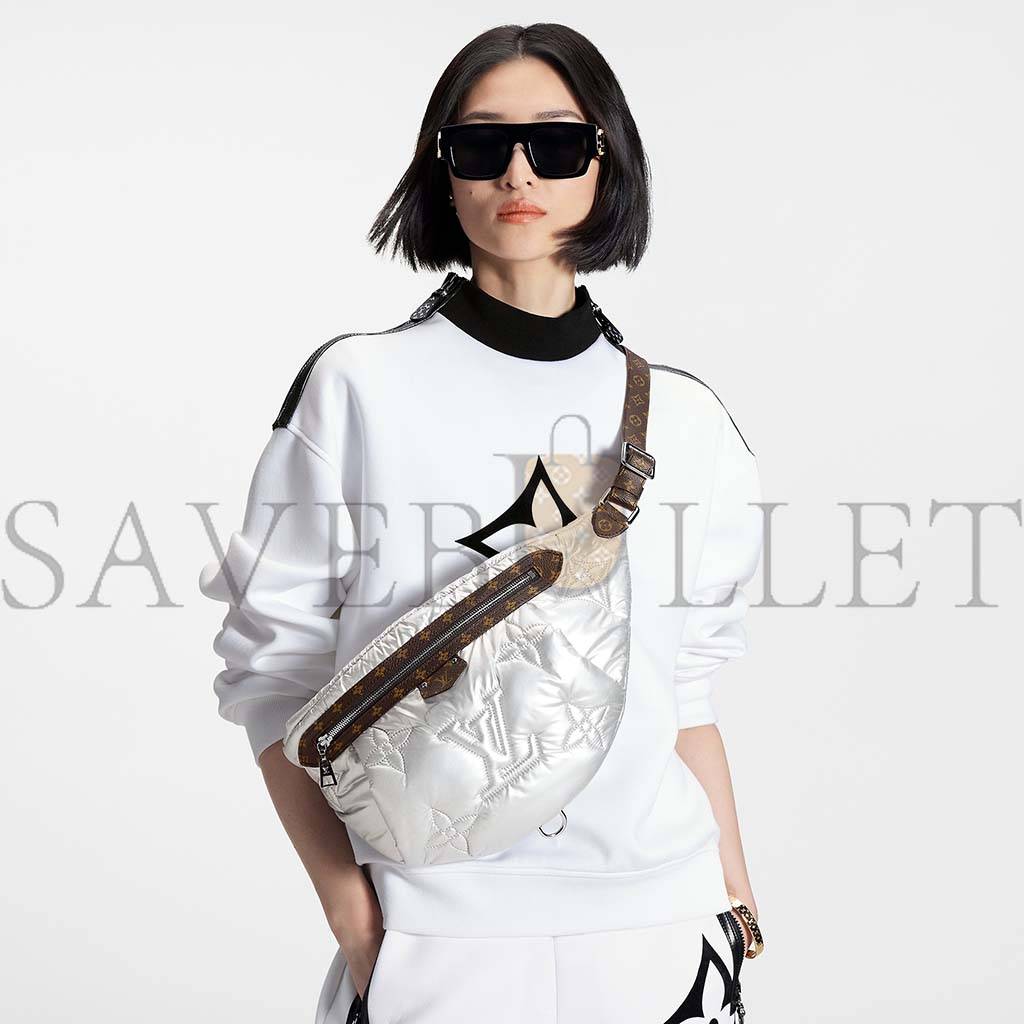 LOUIS VUITTON MAXI BUMBAG M20971