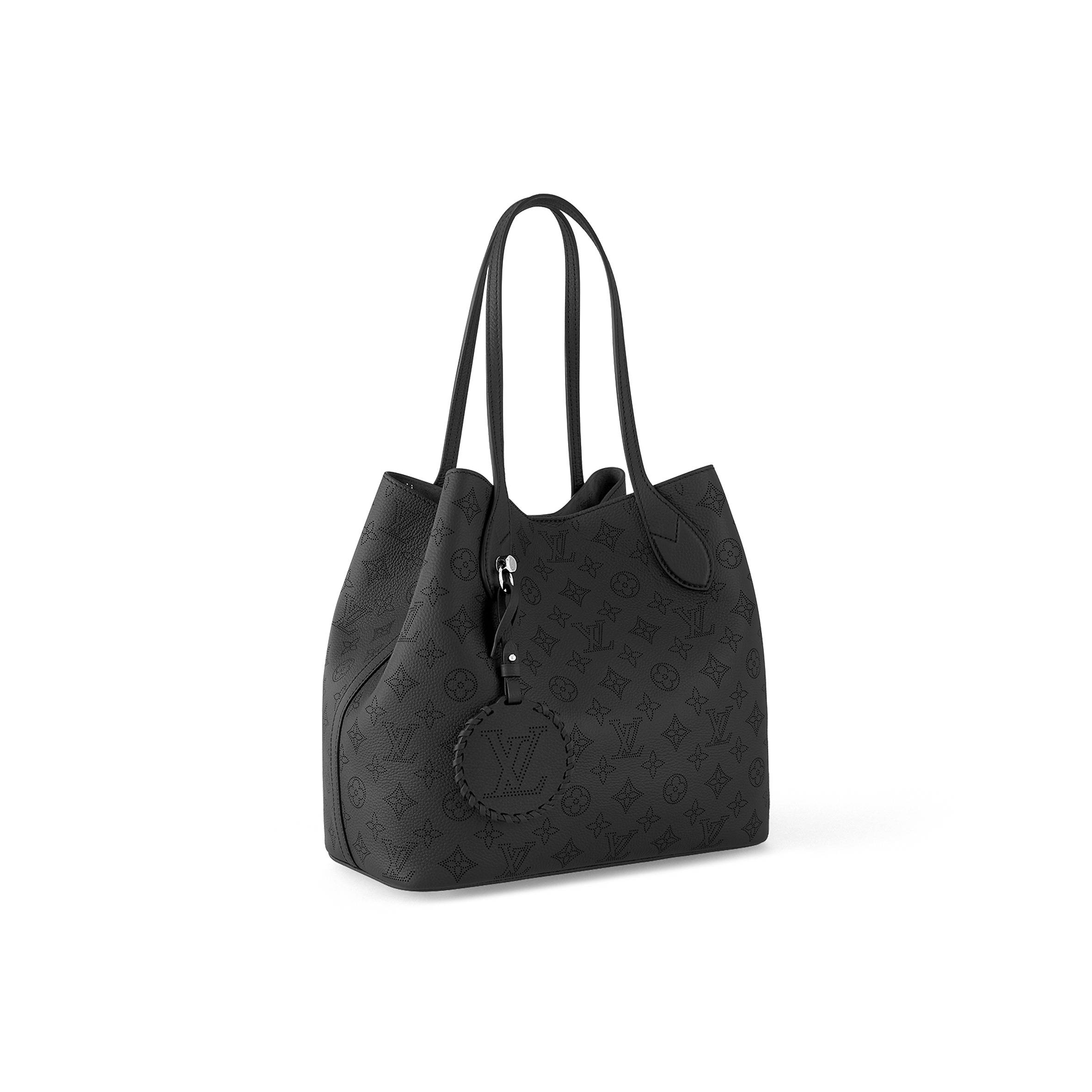 LOUIS VUITTON BLOSSOM MM M21851